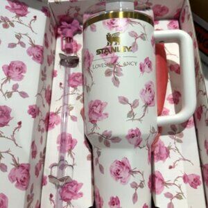 Stanley x LoveShackFancy Quencher 40 OZ Ribbon Rosa Floral Bow NEW IN BOX